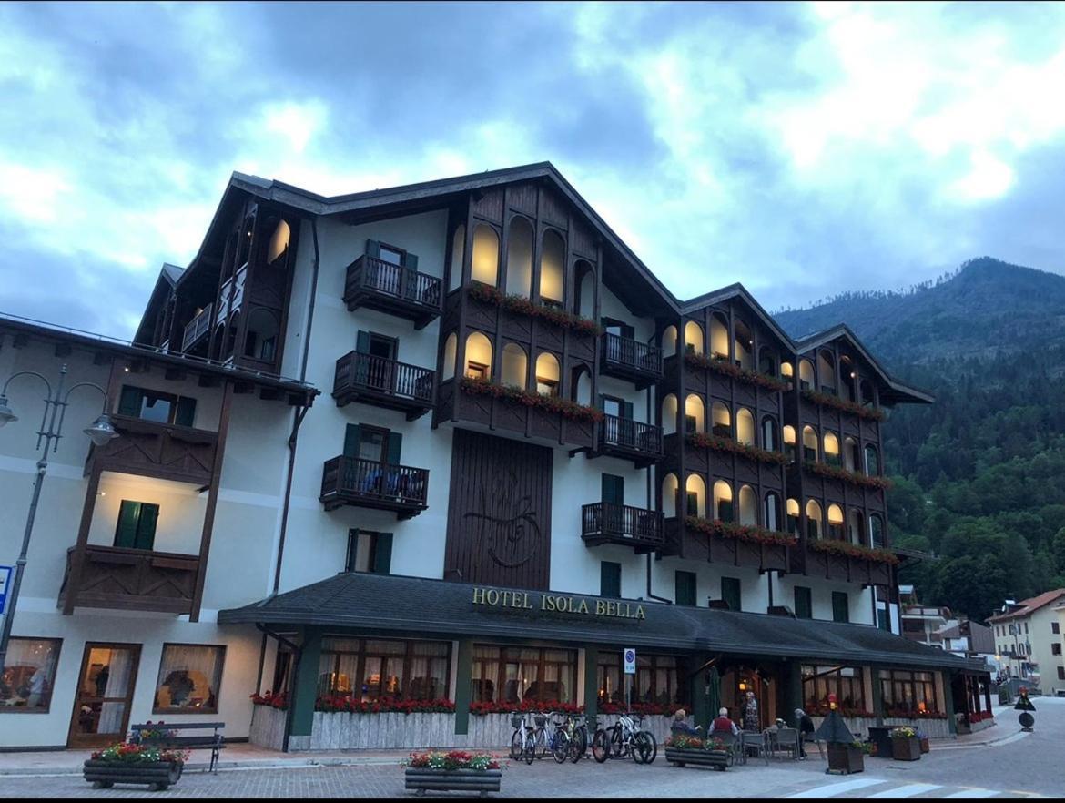 Hotel Isolabella Wellness Fiera Di Primiero Exterior foto